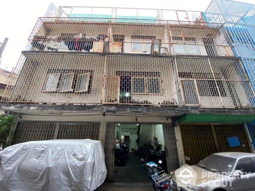 2-BR Townhouse near MRT Hua Lamphong