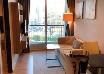 1-BR Condo at Rhythm Sathorn near BTS Saphan Taksin