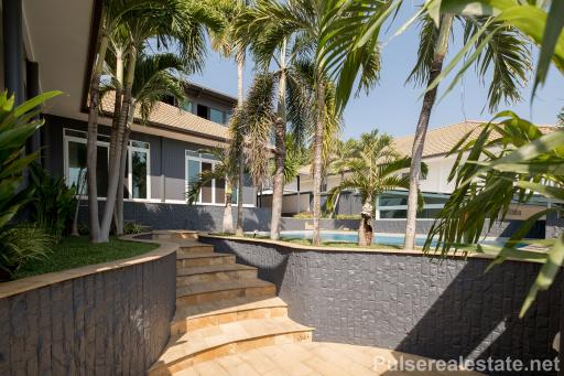 Charming 4-Bedroom Villa with Private Pool - Prime Location in Rawai