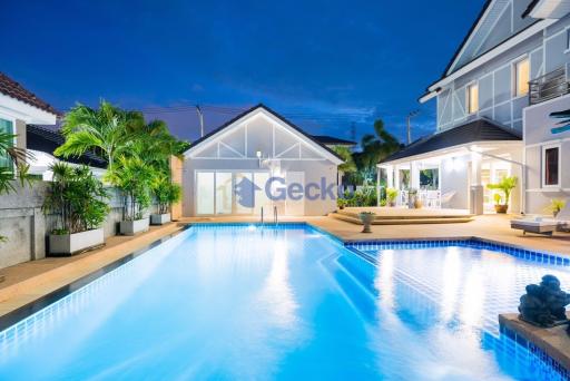 5 Bedrooms House in Central Park Hillside Village East Pattaya H011353