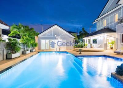 5 Bedrooms House in Central Park Hillside Village East Pattaya H011353