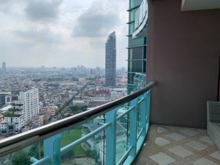 2-bedroom city view condo for sale on Riverside
