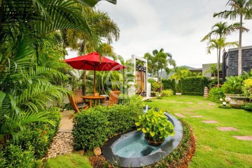 3 bedrooms pool and Garden villa Phuket in Naiharn