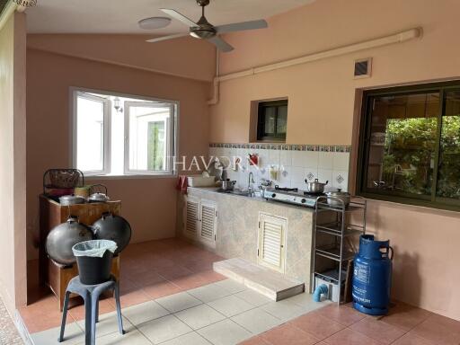 House For sale 3 bedroom 300 m² with land 2400 m² , Pattaya