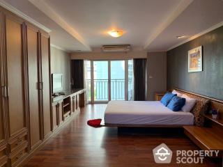 3-BR Condo at Sathorn Park Place Condominium near MRT Lumphini