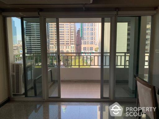 3-BR Condo at Sathorn Park Place Condominium near MRT Lumphini