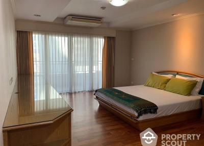 3-BR Condo at Sathorn Park Place Condominium near MRT Lumphini