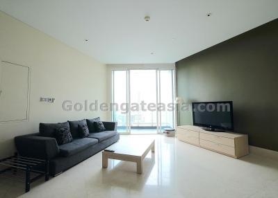 2-Bedrooms on high floor close to the BTS Chong Nonsi - Sathorn