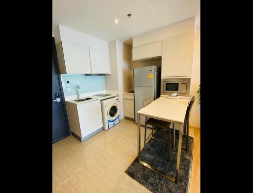 H Sukhumvit 43  1 Bedroom Condo For Rent in Phrom Phong