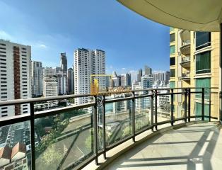 Royce Private Residence  3 Bedroom Condo in Asoke