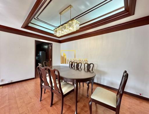 Premier Condo  Spacious 3 Bedroom Property in Phrom Phong