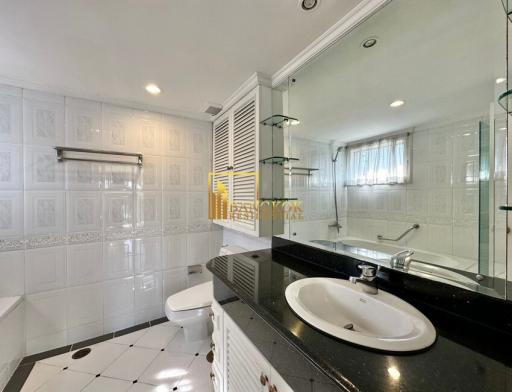 NS Park  Pet Friendly 3 Bedroom Condo in Phrom Phong