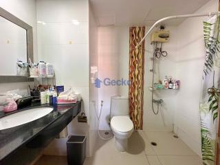 2 Bedrooms Condo in Royal Hill Jomtien C011359