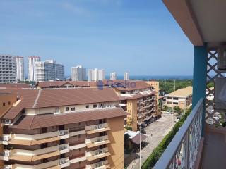 2 Bedrooms Condo in Grande Caribbean Condo Resort Jomtien C011357