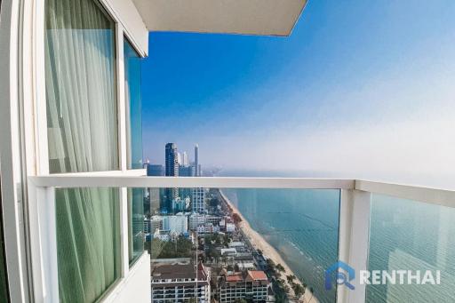 Beautiful 2beds unit in Beachfront condo Pattaya for sale