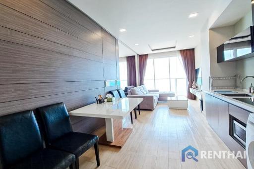 Beautiful 2beds unit in Beachfront condo Pattaya for sale