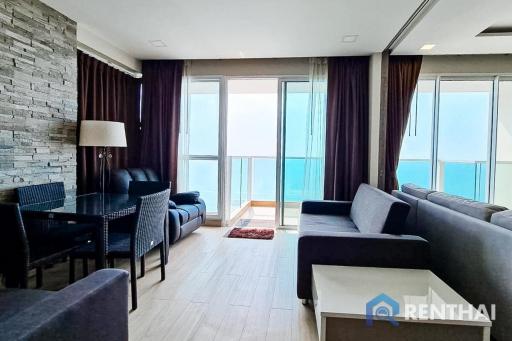 Beautiful 2beds unit in Beachfront condo Pattaya for sale