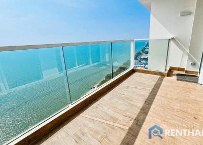 Beautiful 2beds unit in Beachfront condo Pattaya for sale