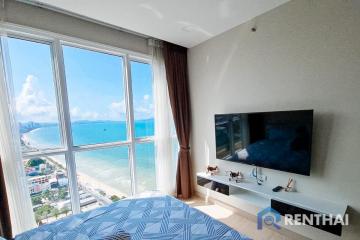 Beautiful 2beds unit in Beachfront condo Pattaya for sale