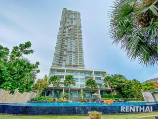 Beautiful 2beds unit in Beachfront condo Pattaya for sale