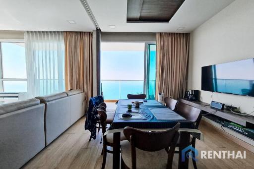 For sale 2bedrooms in beachfront condo Pattaya