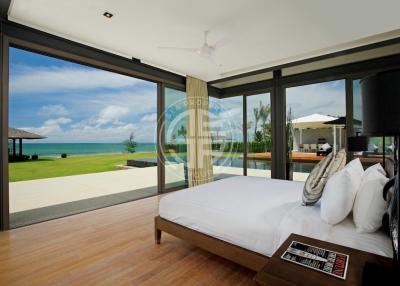 6 bedrooms Beachfront villa in Natai