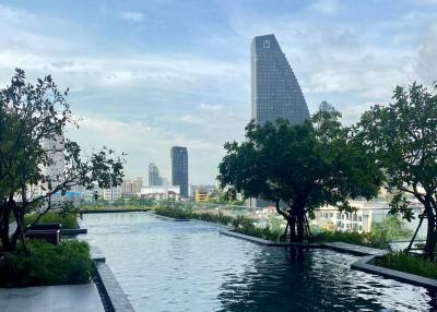 1-BR Condo at Oka Haus Sukhumvit 36 near BTS Thong Lor