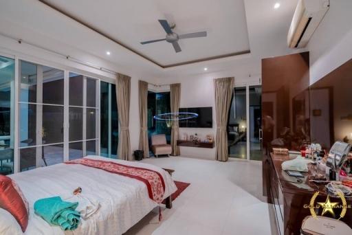 Red Mountain Lakeside luxury pool villa for sale Hua Hin