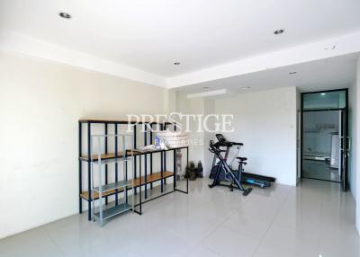 Commercial – 4 bed 3 bath in East Pattaya PP10202