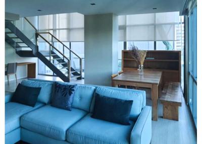 Duplex 2 bedrooms modern in prim Asoke.