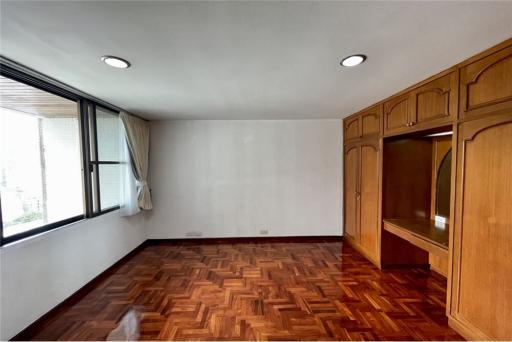 3+1 bedrooms for rent near BTS Asoke