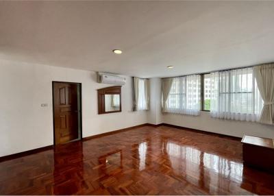 3+1 bedrooms for rent near BTS Asoke