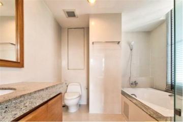 For Rent :  Living on Sukhumvit 39 - 3+1 BR High-Rise Apartment