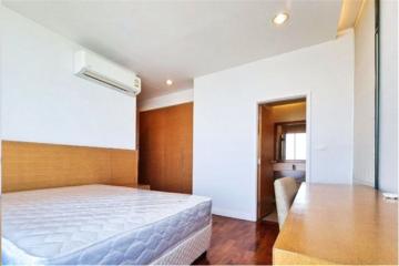 For Rent :  Living on Sukhumvit 39 - 3+1 BR High-Rise Apartment