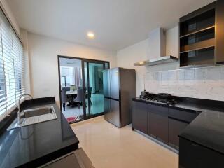 313 ตรม., 4 ห้องนอน, 5 ห้องน้ำ บ้าน ราคา ฿ 21,800,000