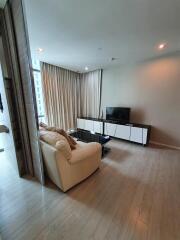 Condo for Rent at The Room Sukhumvit 21