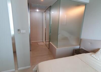 Condo for Rent at The Room Sukhumvit 21