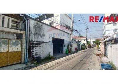 56 Sqm. Land listed for ฿ 4,500,000.