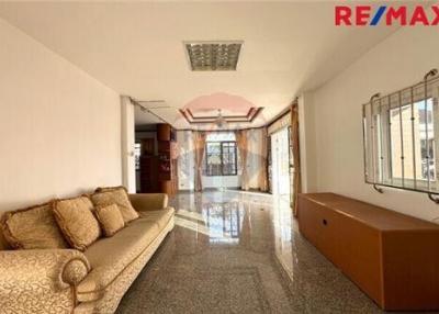 150 Sqm., 3 Beds Townhouse listed for ฿ 2,990,000.