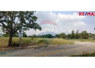 1,496 Sqm. Land listed for ฿ 4,862,000.