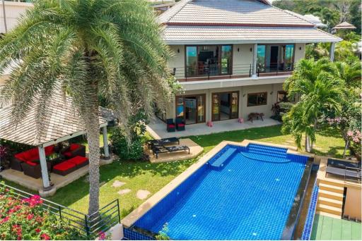 1,100 Sqm., 5 Beds, 4 Baths House listed for ฿ 28,000,000.