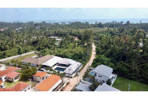 Luxurious U-Shaped Pool Villa in Thong Krut, Koh Samui