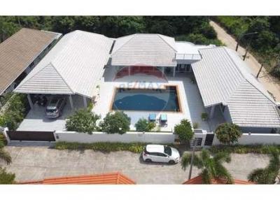 Luxurious 4 Beds Pool Villa Walkable To The Beach - 920121030-187