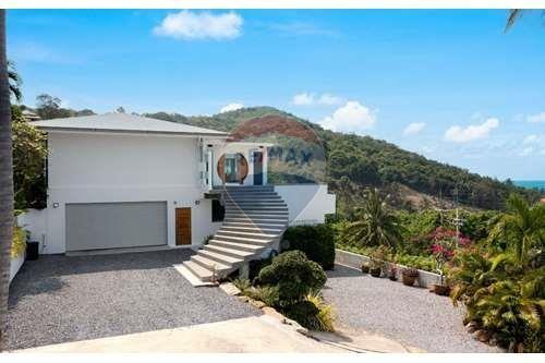 Amazing 5-bedroom sea view villa for sale