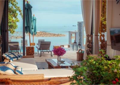 Exclusive Tropical Beachfront Villa In Samui