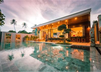 Exclusive Tropical Beachfront Villa In Samui