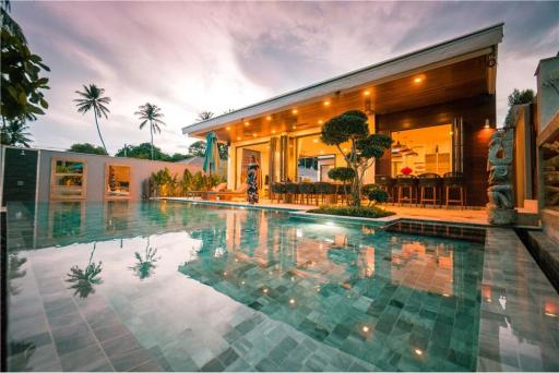 Exclusive Tropical Beachfront Villa In Samui