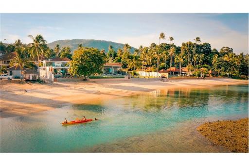 Exclusive Tropical Beachfront Villa In Samui