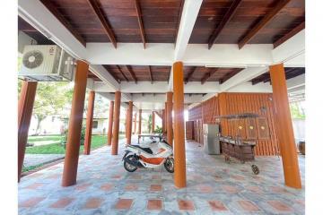 Thai Traditional Style Wooden House for Sale in Lamai, Koh Samui