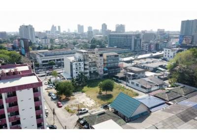 1,528 Sqm. Land listed for ฿ 76,400,000.